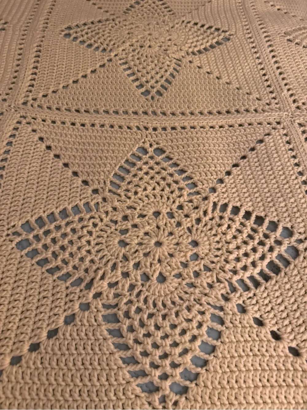 Handmade Crochet Star Throw Blanket - Cream Fringe
